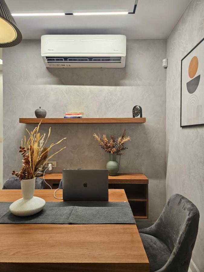 Calm & Dreamy Luxury Apts Pírgos Екстериор снимка