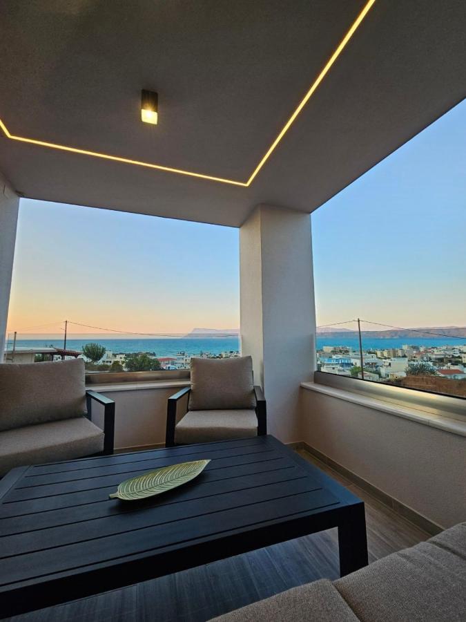 Calm & Dreamy Luxury Apts Pírgos Екстериор снимка